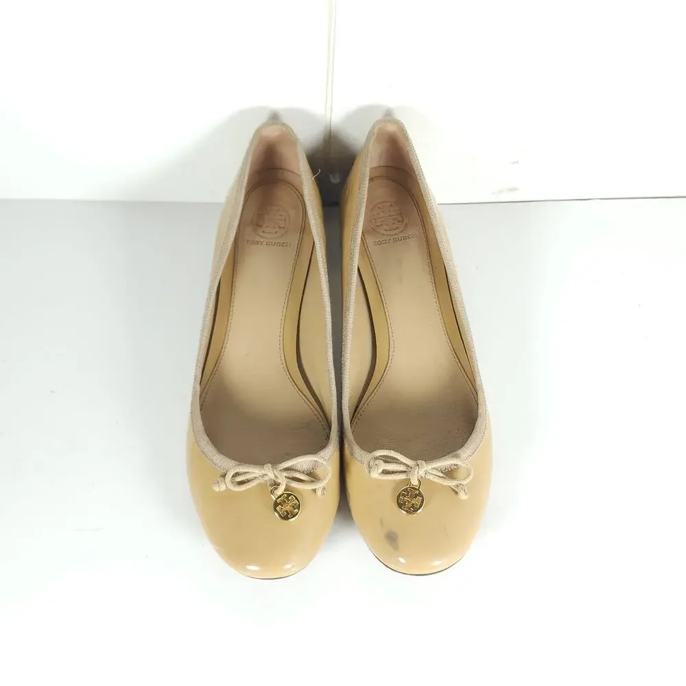 TORY BURCH Chelsea Women's US9M Nude Patent Leather Bow Charm Pumps Heels Shoes
